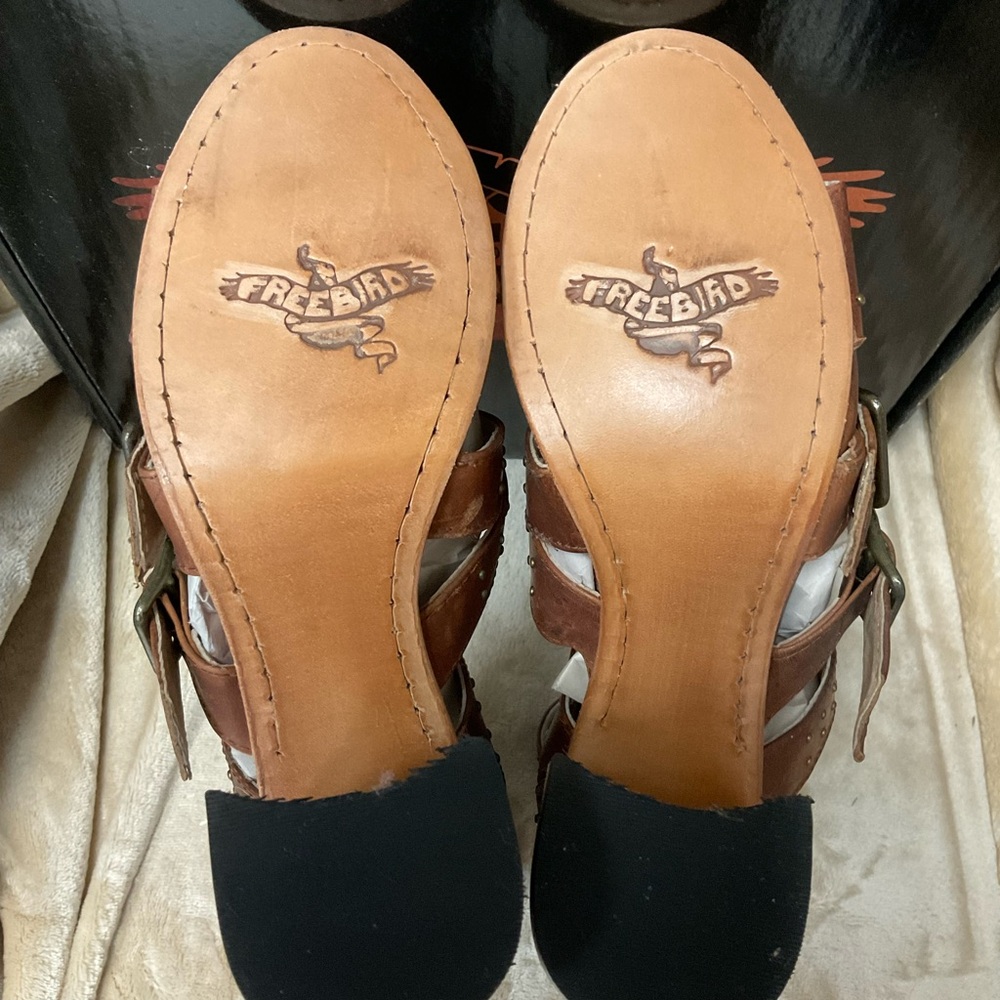 FREEBIRD BY STEVEN TANICA LEATHER STRAPPY SANDALS IN COGNAC SIZE 8 - Picture 6 of 9